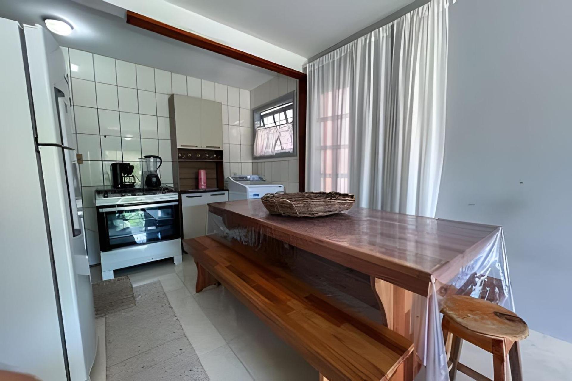 550m Da Praia; 2 Quartos; Wifi 300mbs; Piscina; Churrasqueira; Estacionamento Gratuito 1 Carro Casa de férias *